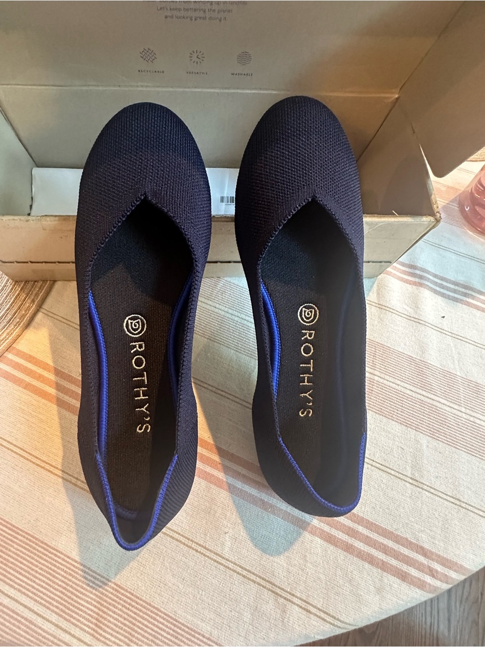 *New w box* Navy Rothy’s- fits like 8.5